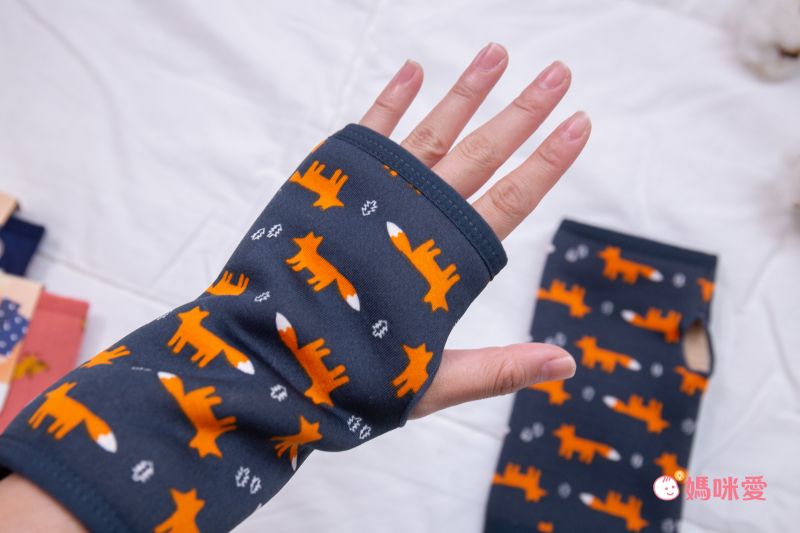 日本丸和 - 雙層機能裏起毛保暖半截手套-小浣熊-粉