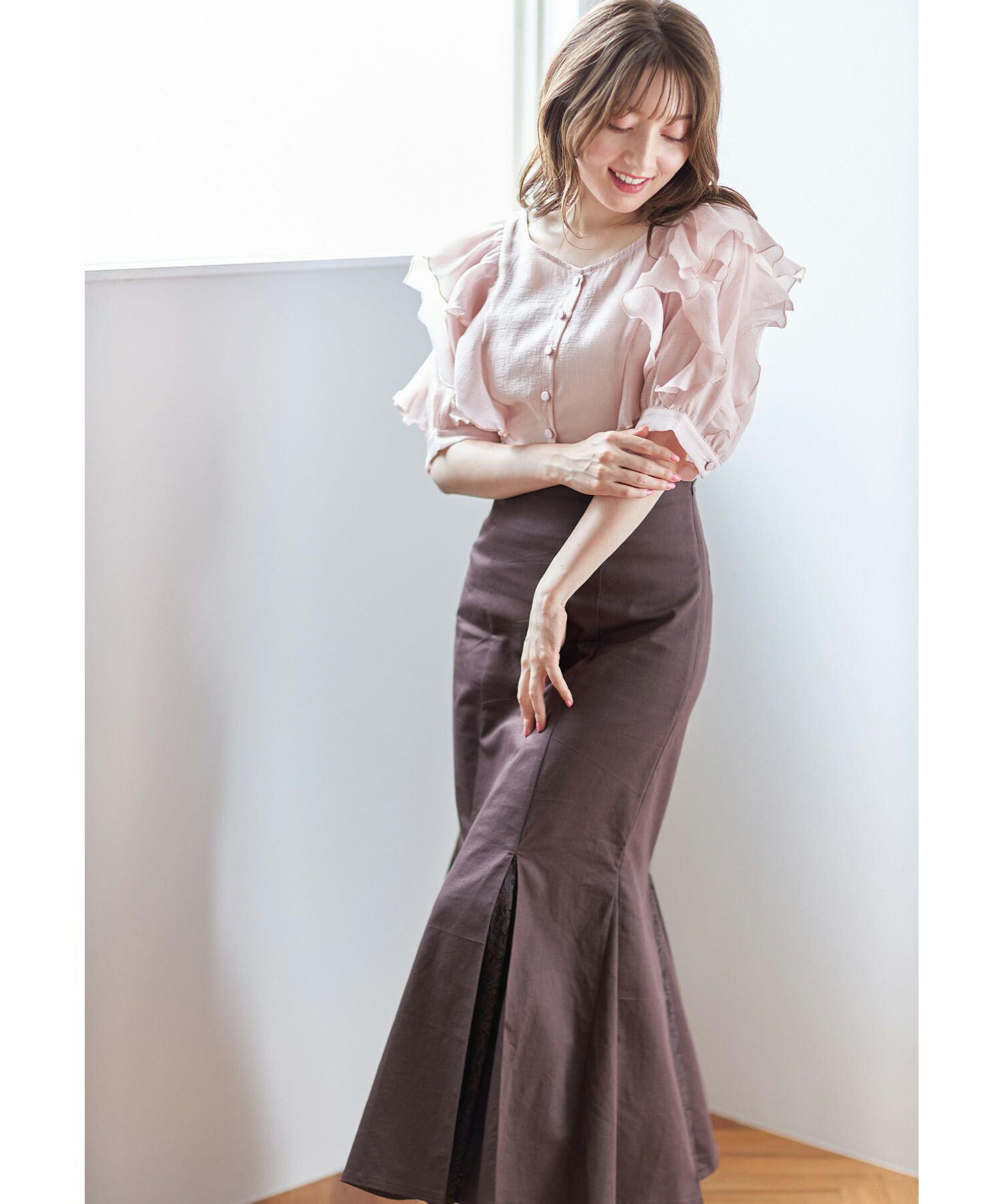 日本 tocco-closet - 優雅光澤感綁帶短袖上衣-星塵粉