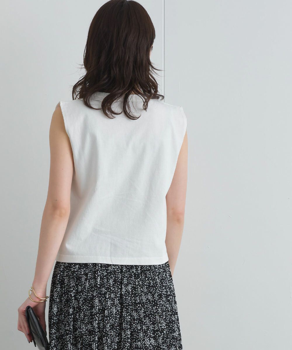 日本女裝代購 - 天竺棉顯瘦剪裁無袖上衣-簡約白