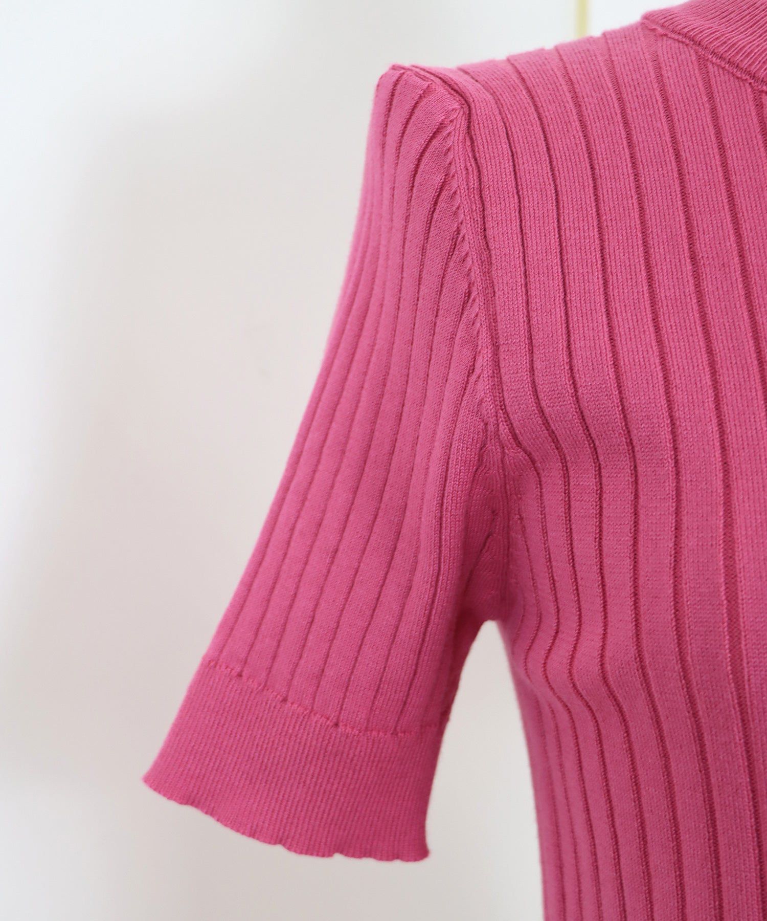 日本 BLUE EAST - 彈性寬羅紋薄針織短袖上衣-淺粉x白