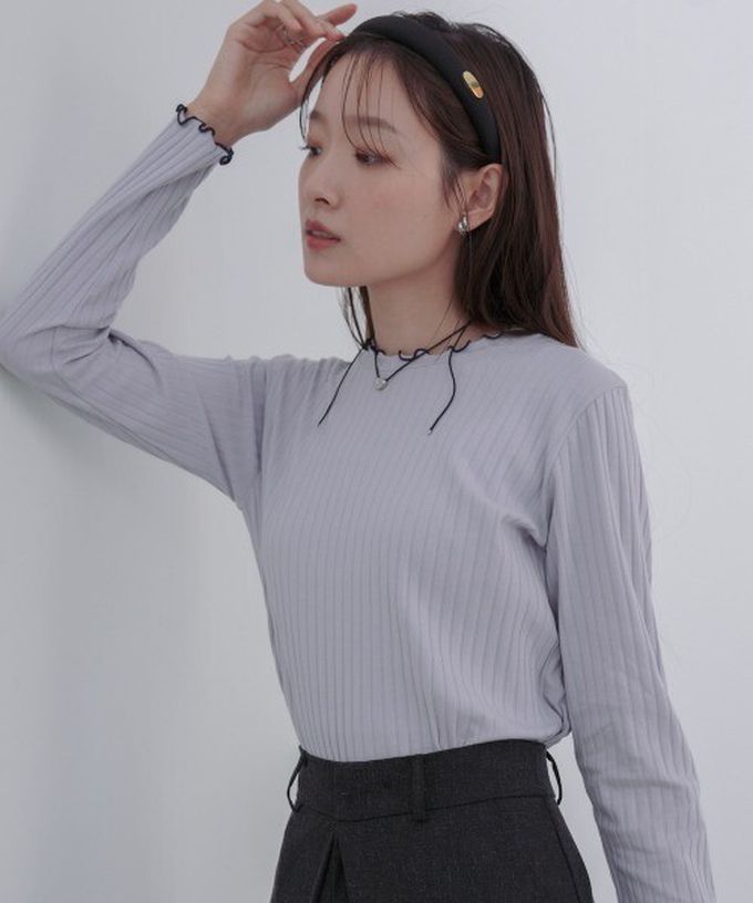 日本 Bab - 木耳滾邊典雅羅紋長袖上衣-高領-淺灰 (M)