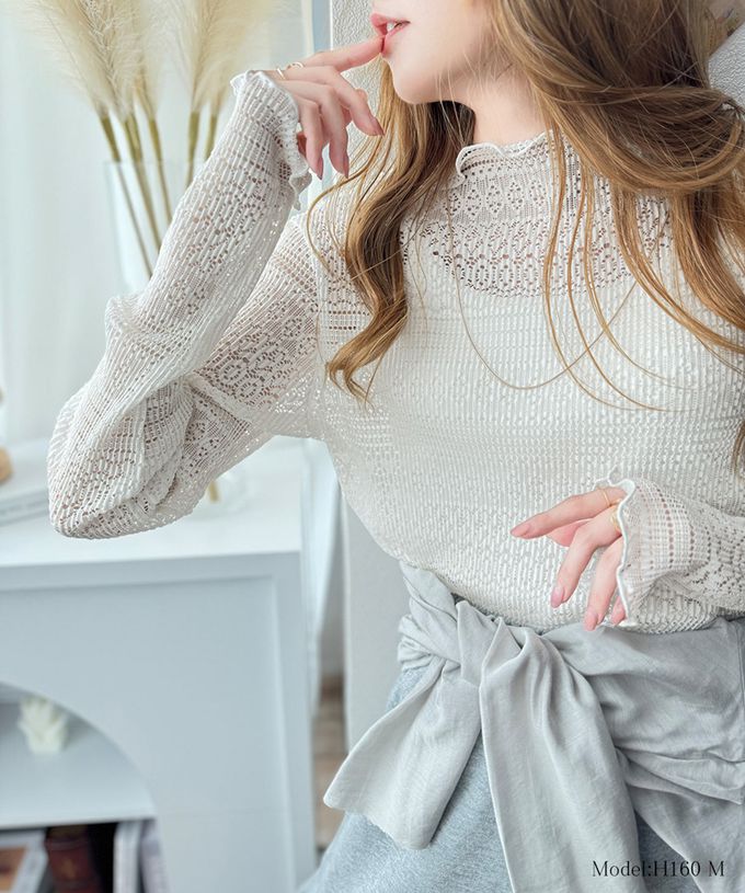 日本 Classical Elf - 鏤空蕾絲木耳邊小高領長袖上衣-白