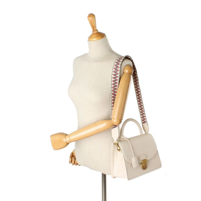 Saint Scott - Noa編織背帶掀蓋硬殼包-奶油白