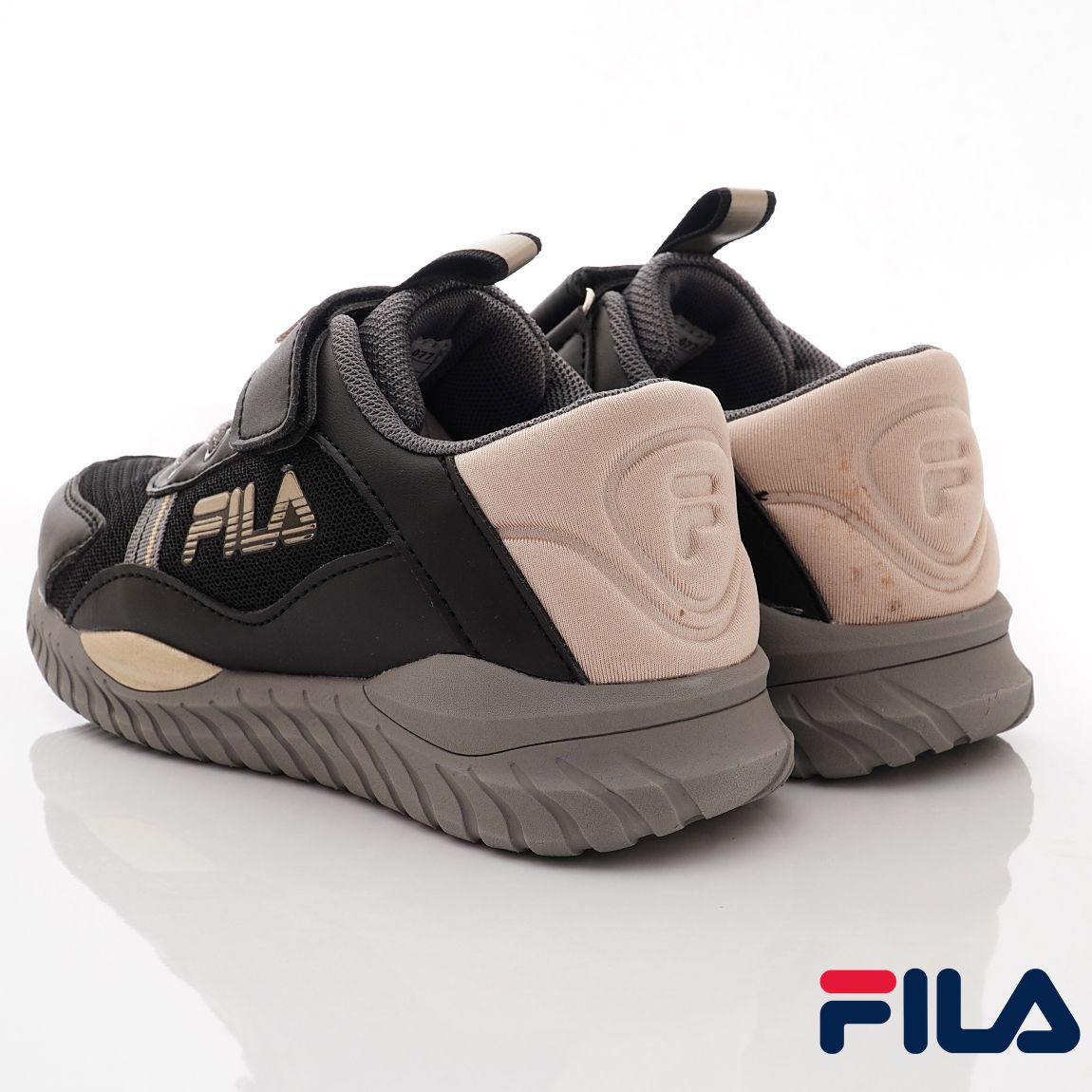 FILA - 輕量慢跑鞋款(中大童段)-運動鞋-黑