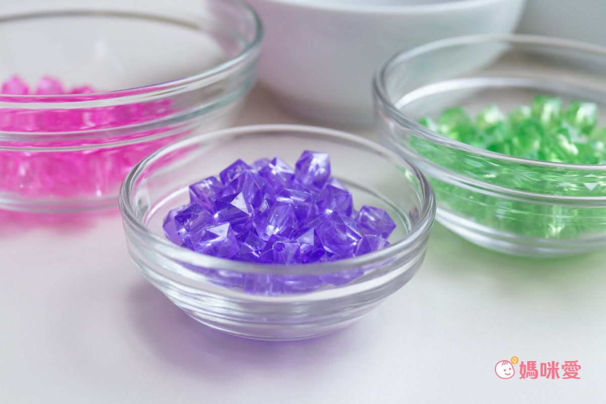 韓國 AMOS - 6色項鍊手鍊主題DIY玻璃彩繪膠