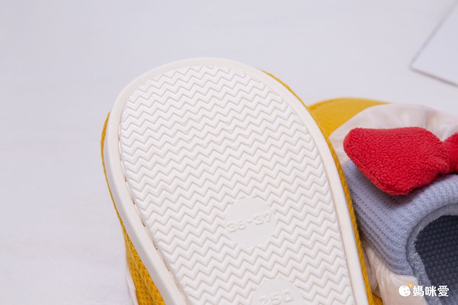 鬆餅格紋保暖室內拖鞋-藍紫色