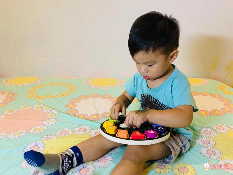 拼圖拿起來變印章【美國繪兒樂】幼兒印章塗鴉 ❤ 輕鬆完成蓋印畫！