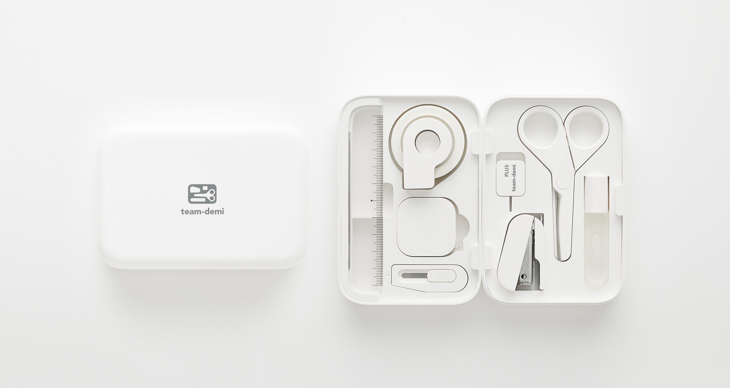 日本文具代購 - 【PLUS】team-demi磁吸式美勞工具組/文具組-深夜藍 (12.4x8.5x3.5cm)