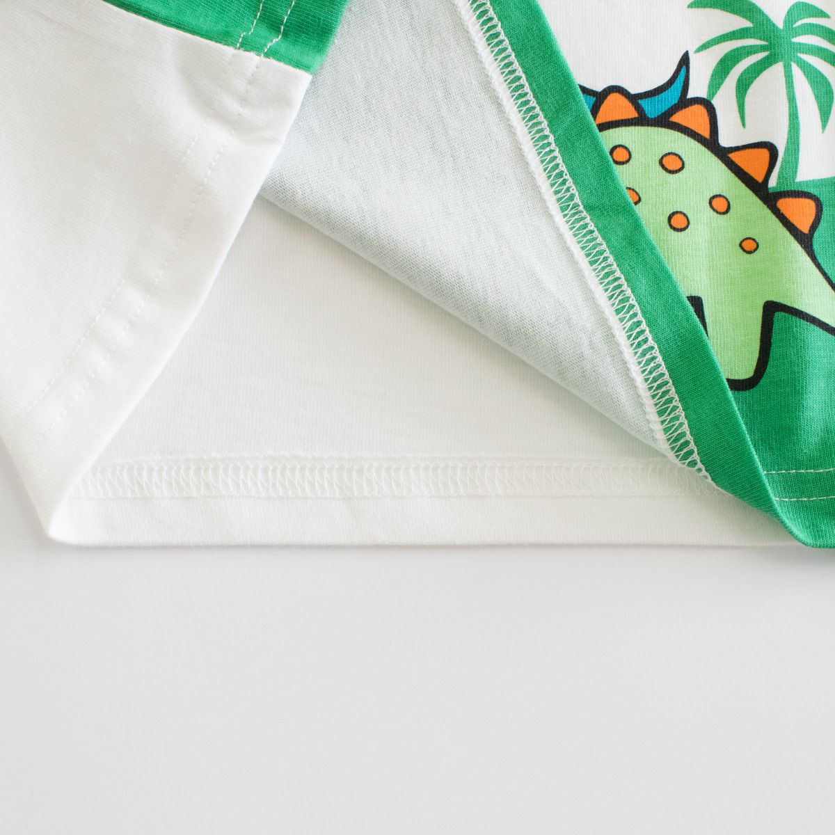 純棉圓領薄長袖上衣-恐龍草原-米白色