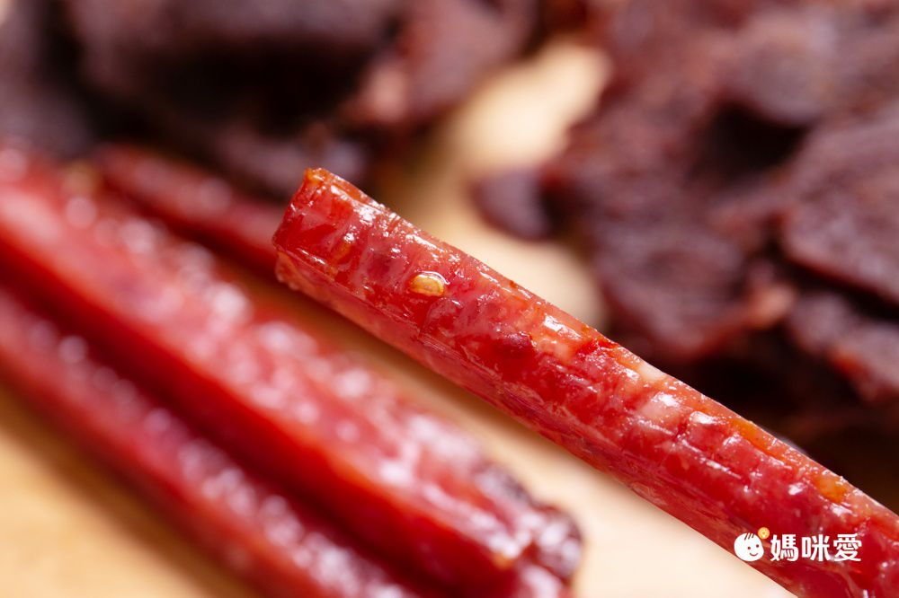 60年老店【第一牛肉】嫩肩牛肉乾 / 厚汁豬肉乾真空條