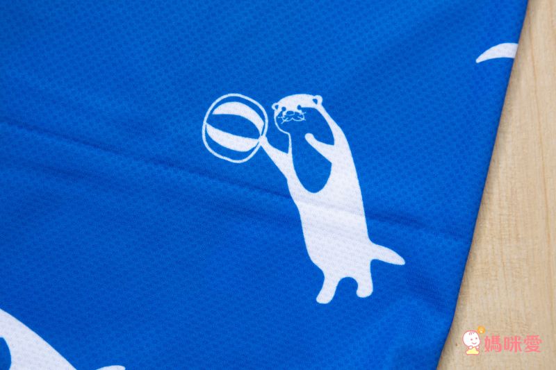 日本弘雅堂 - 抗UV水涼感巾(清新香味)-薄荷味-深藍北極熊 (M(30x100cm))