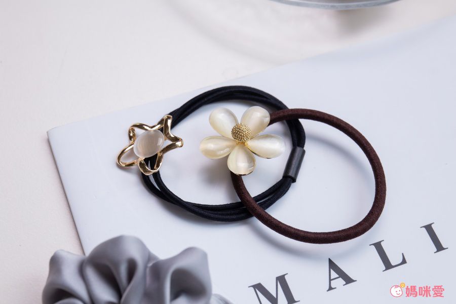 鏤空幾何貓眼髮圈-三角形