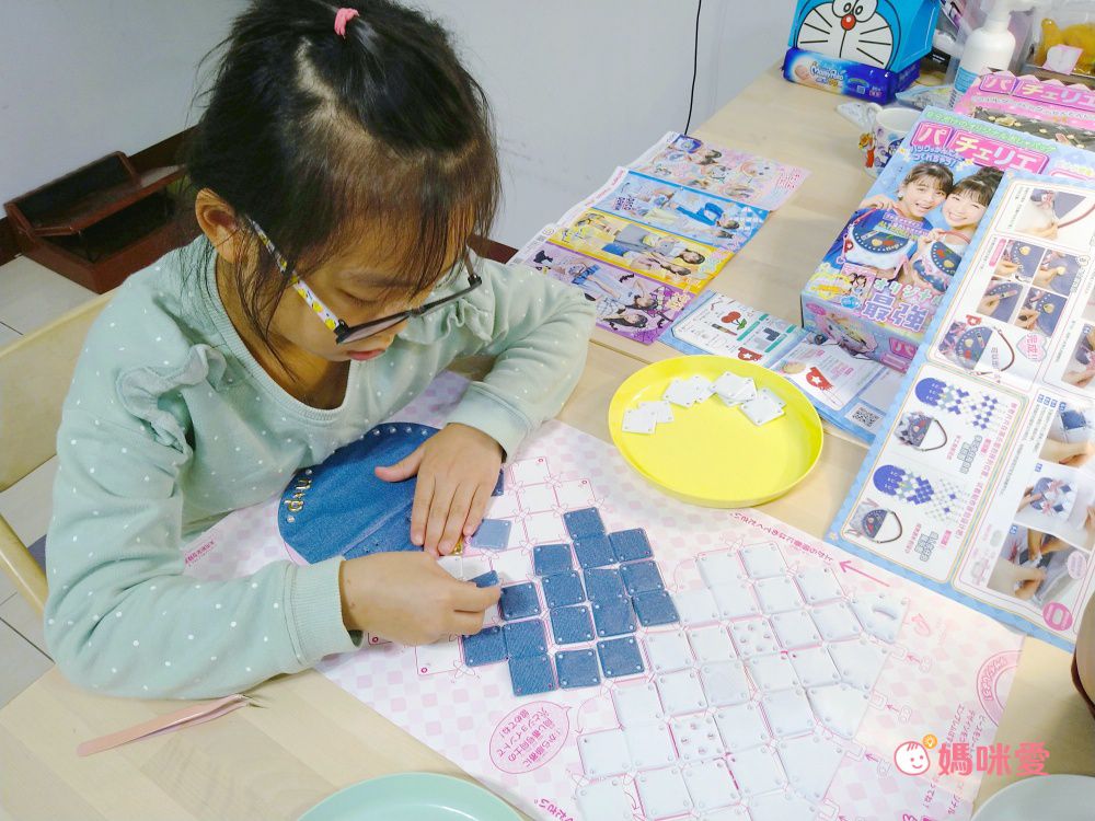 日本BEVERLY - 時尚巧拼包俏皮丹寧手提包-29*25*4cm