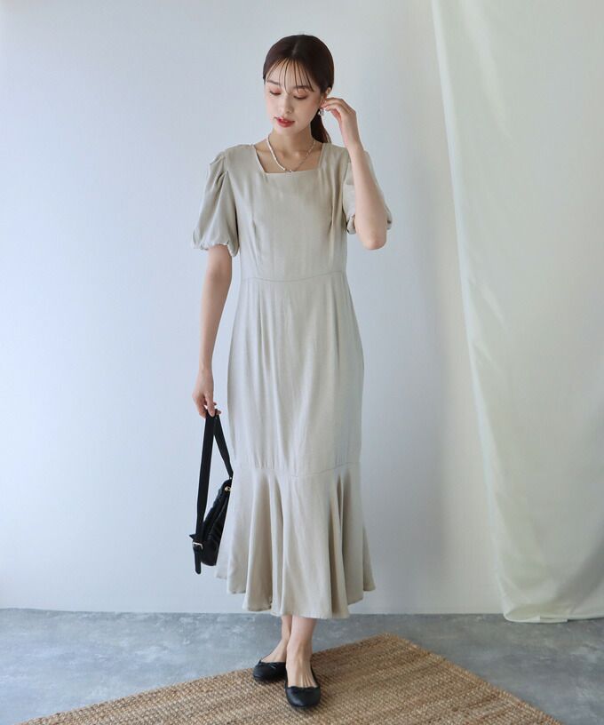 日本 BLUE EAST - 時光漫漫後綁帶泡泡袖洋裝-簡約黑