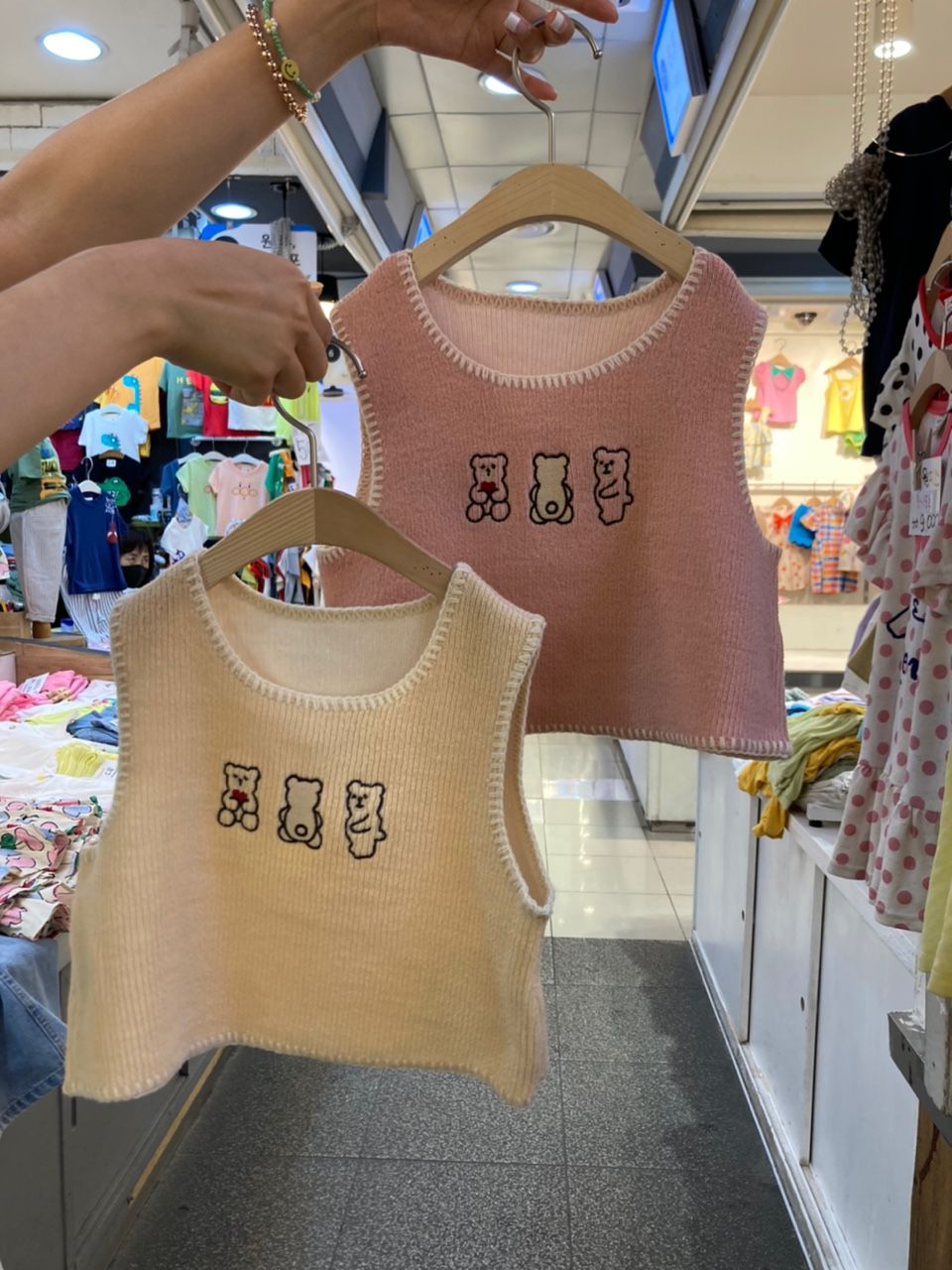 韓國 Orange Mom - 三隻小熊針織短背心-米黃