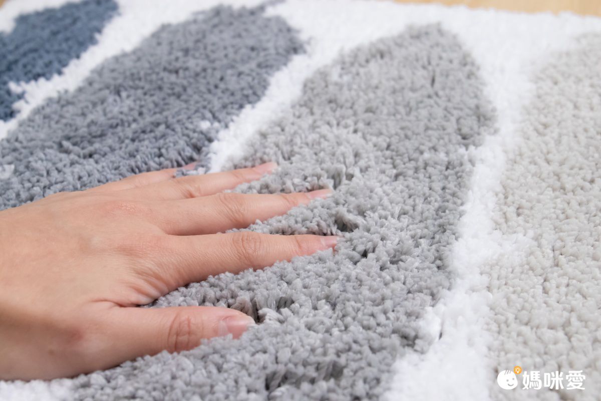 快速吸水植絨浴室腳踏墊-簡約條紋-灰色