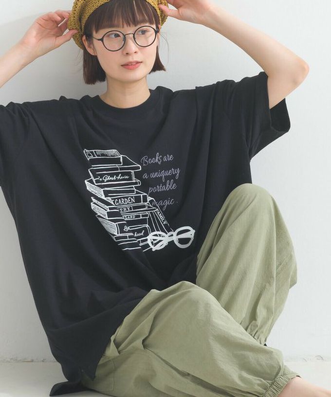 日本 Lupilien - 16OE天竺棉 氣質書籍印花寬鬆短袖上衣-黑