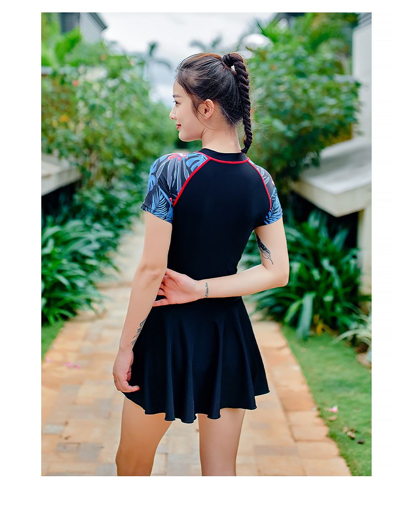 361° - 運動風短袖連身裙泳衣-熱帶樹葉-黑色