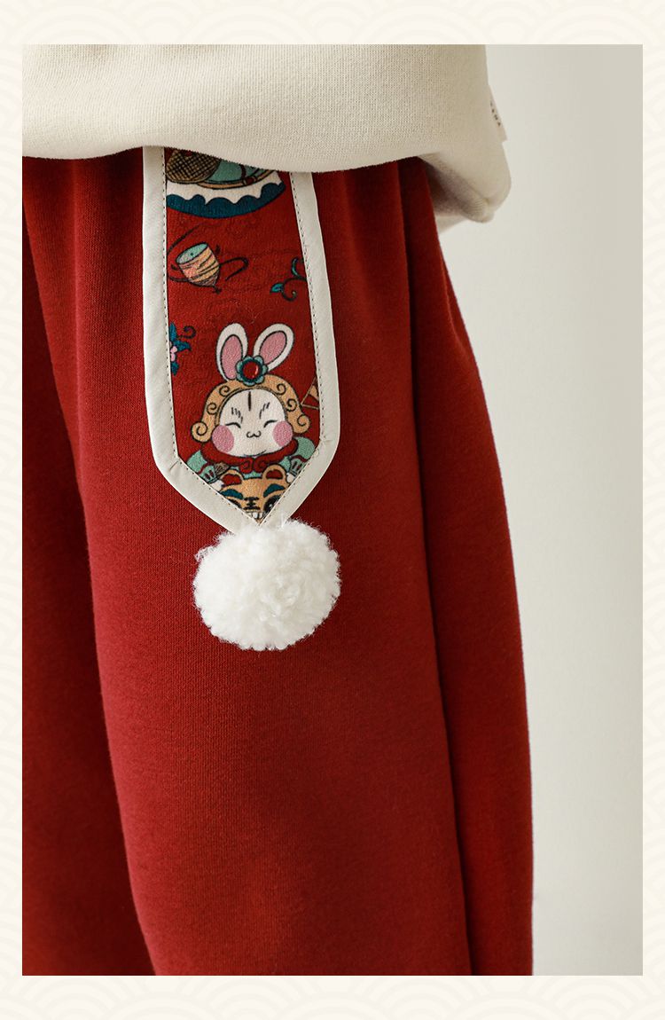 TONGMO - 漢服風加絨喜氣拜年休閒長褲-錦旗兔兔-紅色