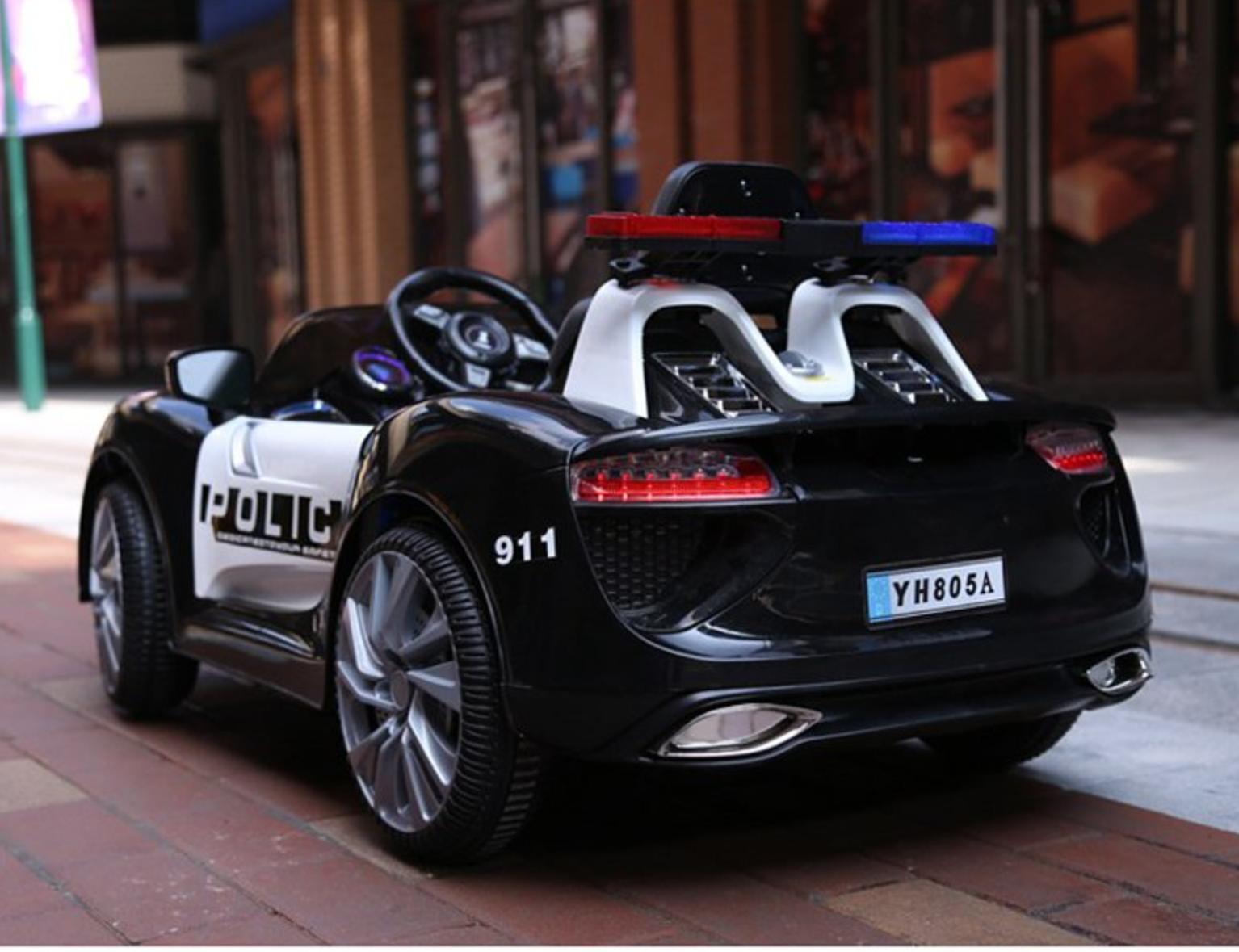 聰明媽咪兒童超跑 - 警車造型 單人座 雙驅兒童電動車015869-黑色