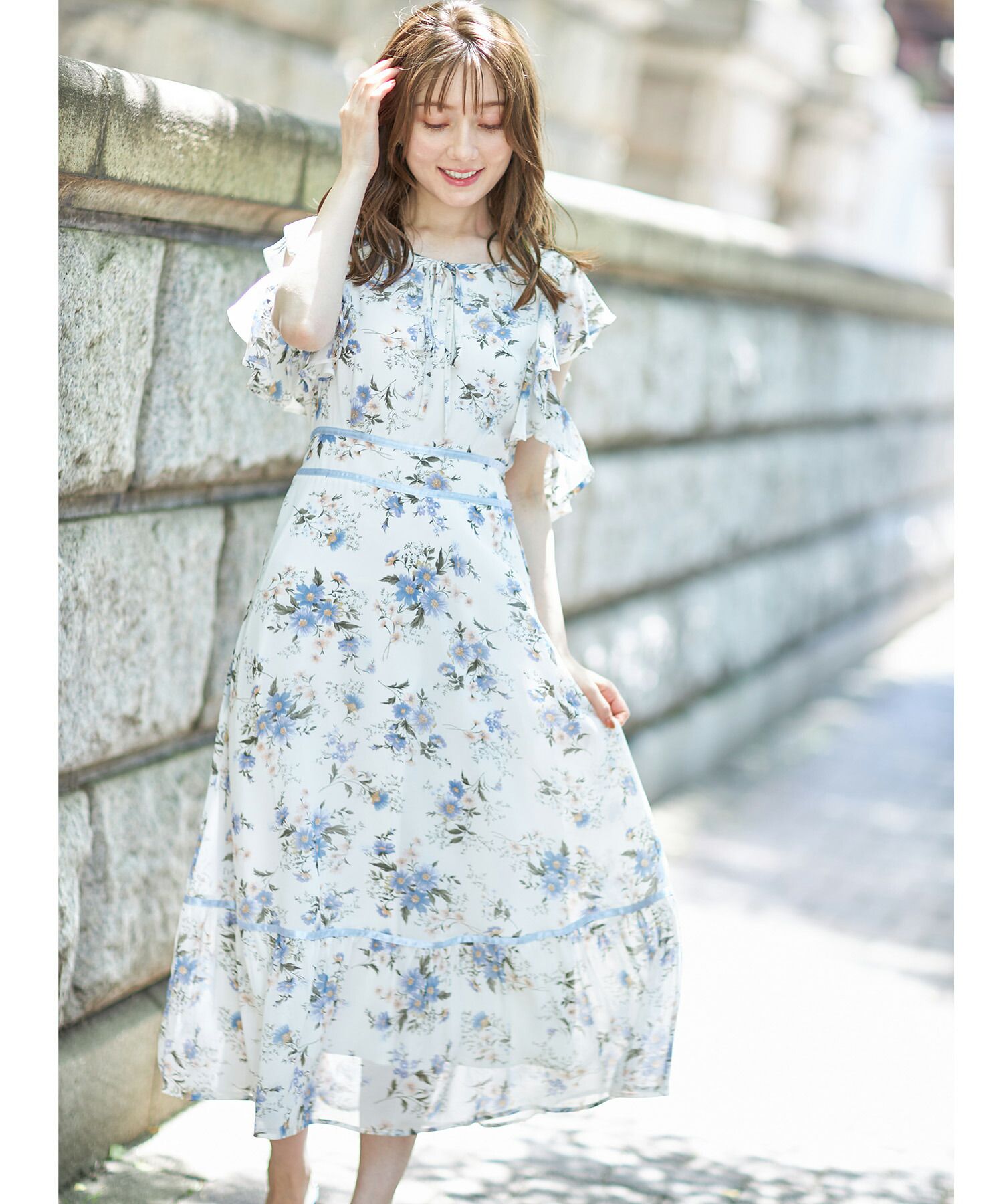 日本 tocco-closet - 精靈荷葉開袖雪紡洋裝-碎花-天使白