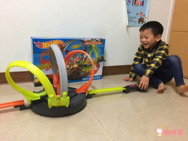 【美國 Hot Wheels 風火輪】❤ 獨家 $199 送攜帶收納盒 ❤ 買越多、送越多！