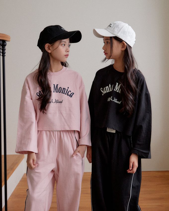 韓國 sm2 - 美式文字印長寬袖短版上衣-黑