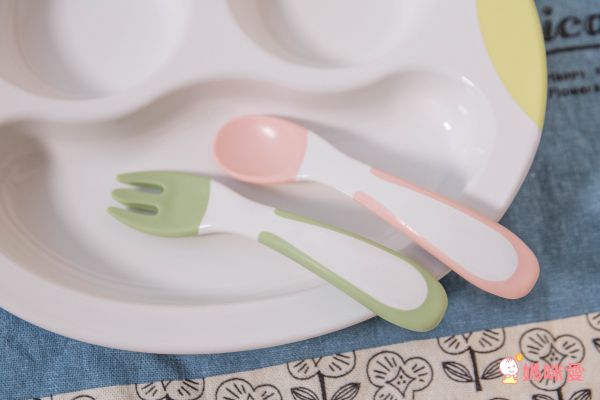 日本 Richell 利其爾TLI豪華餐具組禮盒