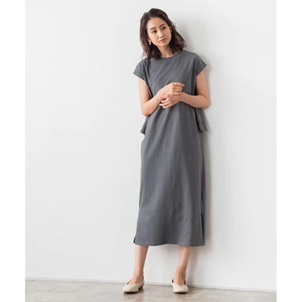 日本 BELLUNA - 純棉舒適圓領荷葉點綴長洋裝-灰黑