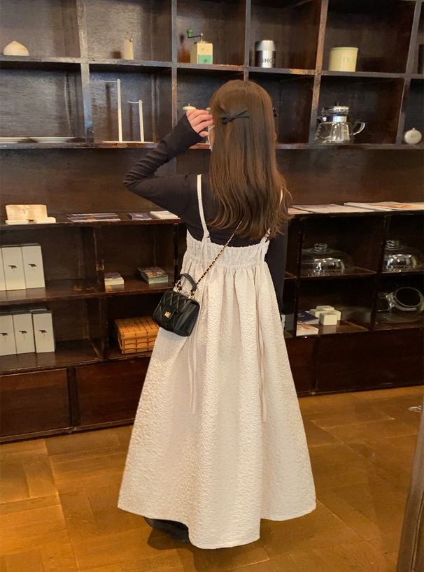 日本 GRL - 優雅抓皺泡泡布吊帶裙-米杏