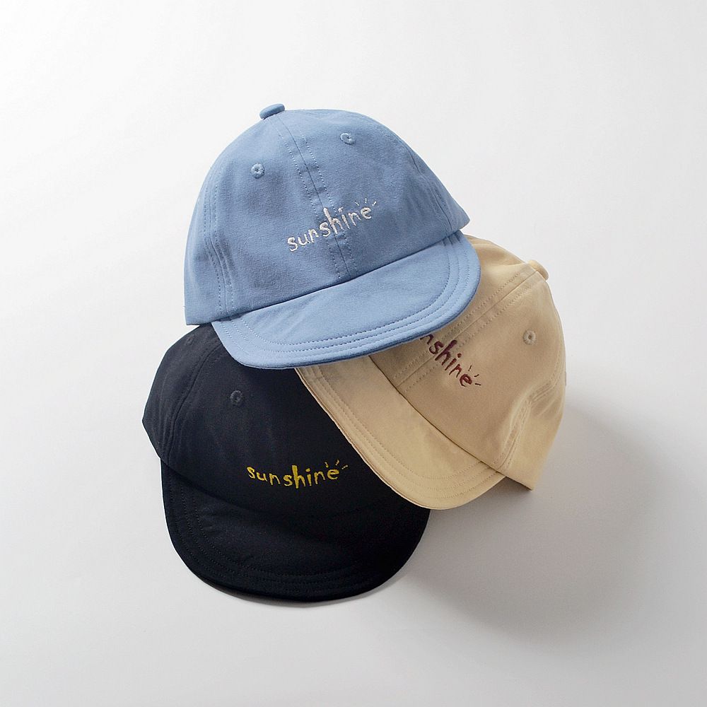 字母鴨舌帽-米色