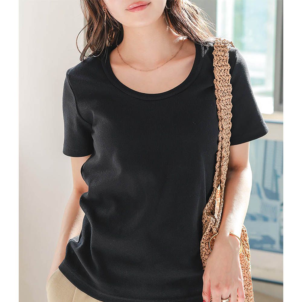 深U領神級美型舒適短袖上衣-黑
