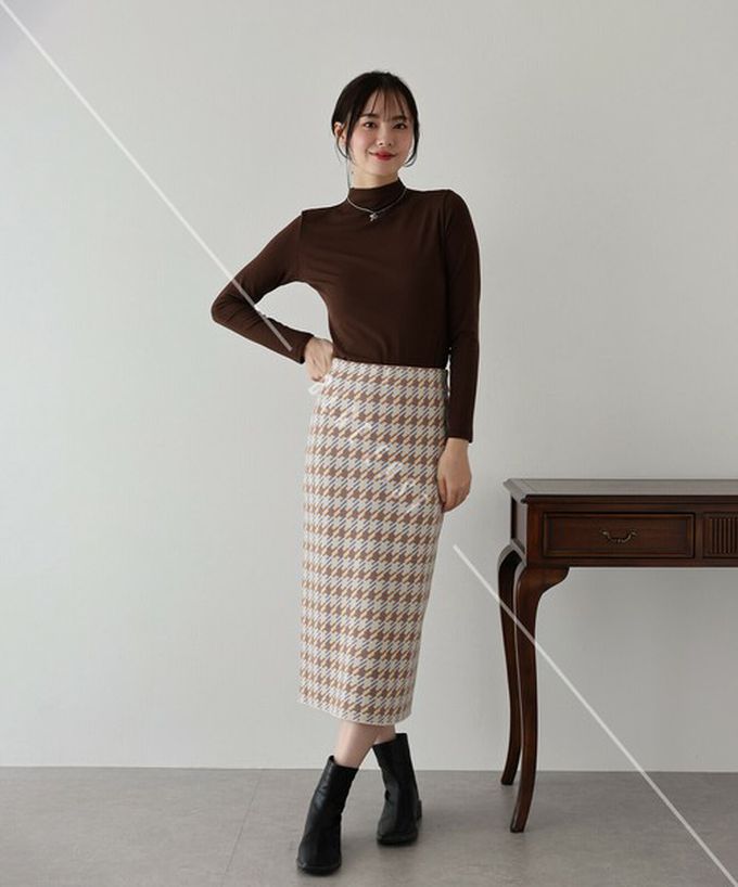 日本 BLUE EAST - 氣質千鳥格針織開叉合身長裙-杏米