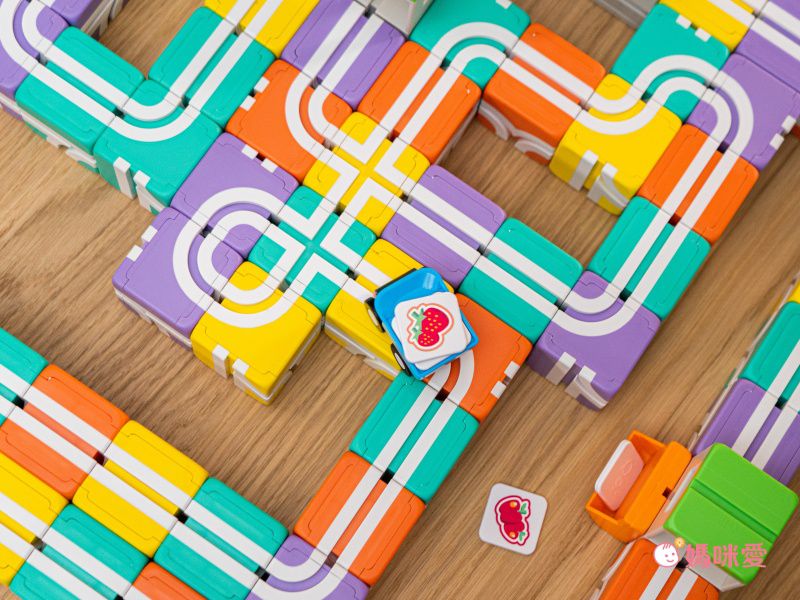 Qbi - 益智磁吸軌道玩具-成長探索系列-幼幼同樂組-[獨家送]經典方塊4入擴充包(顏色隨機)