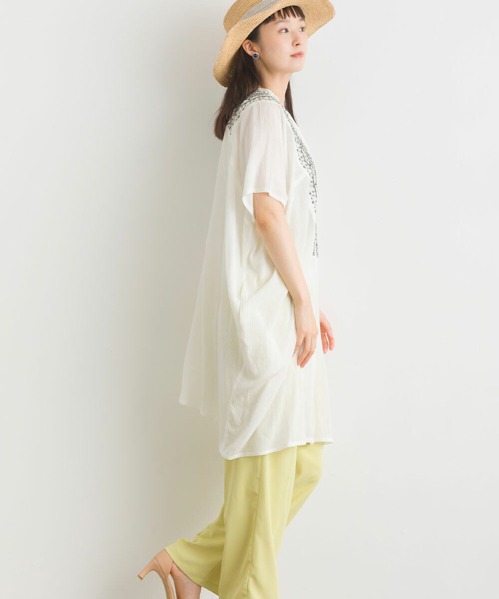 日本女裝代購 - 100%印度棉 前刺繡V領長版短袖上衣-白