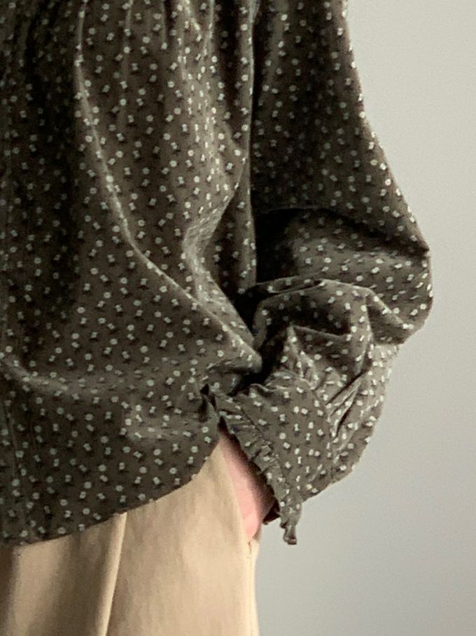 韓國女裝連線 - 滿版小花朵燈芯絨長袖襯衫-軍綠 (FREE)