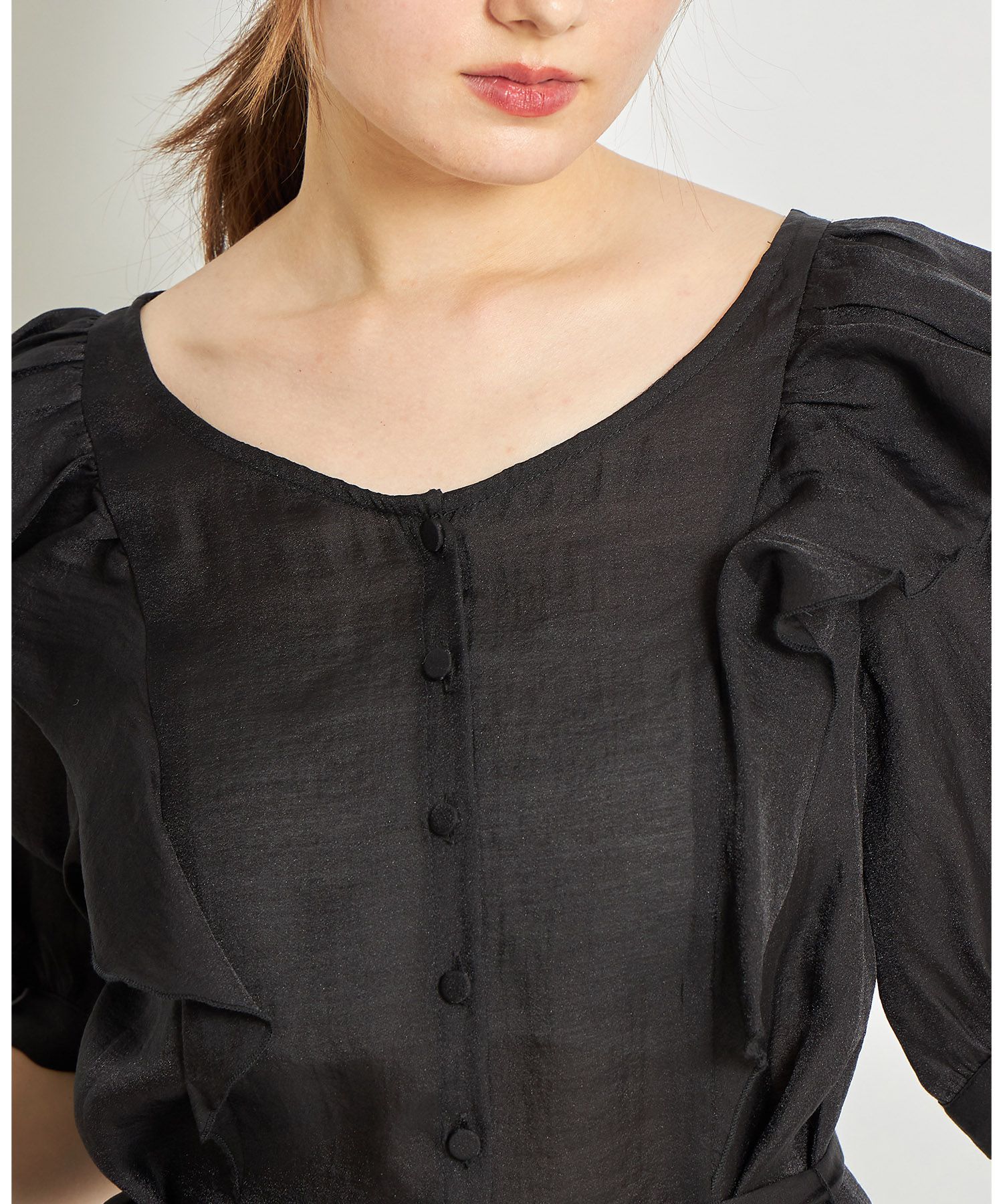 日本 tocco-closet - 優雅光澤感綁帶短袖上衣-星塵粉