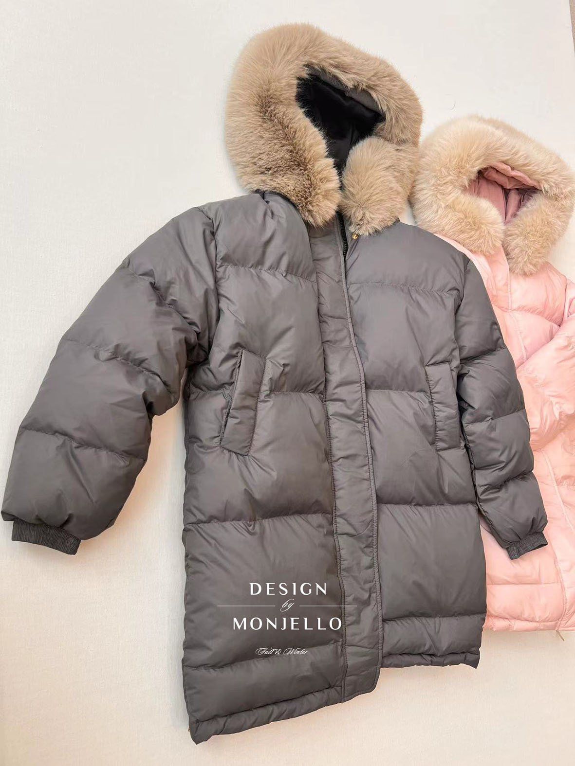 韓國 MONJELLO - (100%鴨絨)雪國來的長版羽絨外套-黑