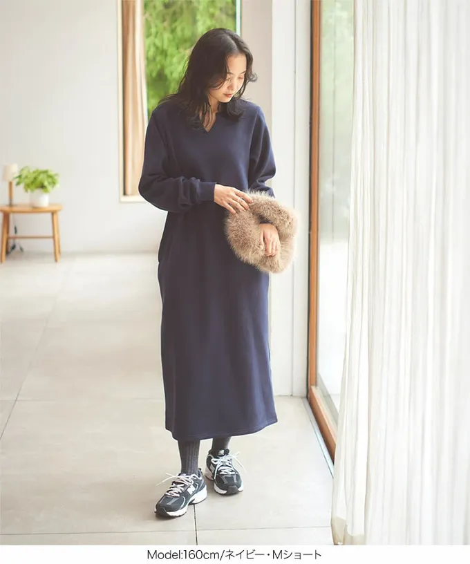 日本 Kobe Lettuce - 極上溫暖 裏起毛鑰匙領休閒長袖洋裝-黑