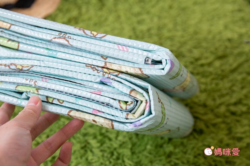 日本代購 - 3層構造防水野餐墊(附收納袋)(4-5人)-角落生物-水藍 (180x180cm)