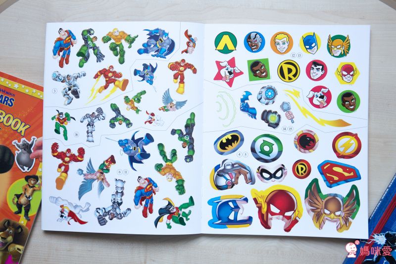 【超級英雄/蜘蛛人 貼紙書】熱愛英雄的男孩不能錯過☞大量貼紙與趣味題型 盡情當個小小英雄