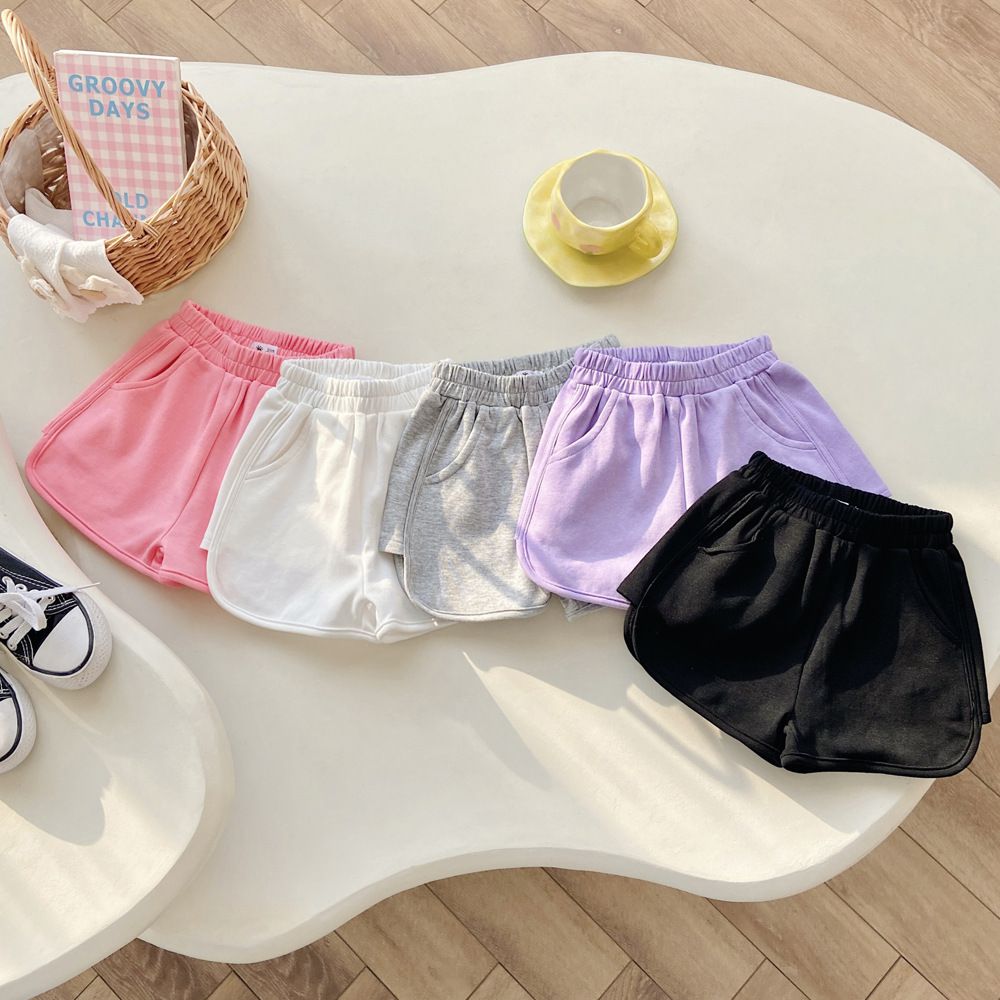 腰鬆緊顯瘦休閒短褲-黑色