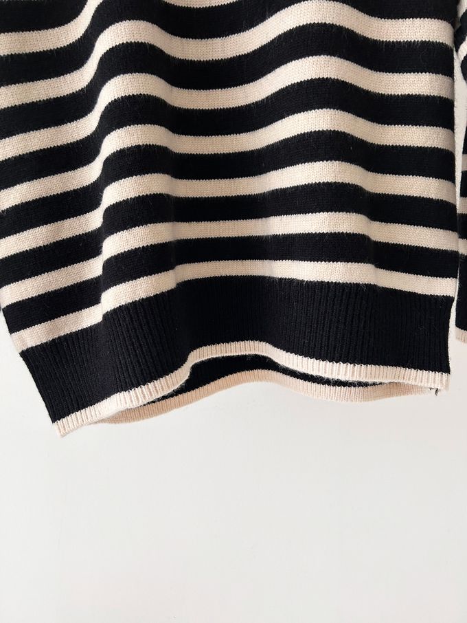 韓國女裝連線 - 經典條紋連帽長袖針織上衣-黑底 (FREE)