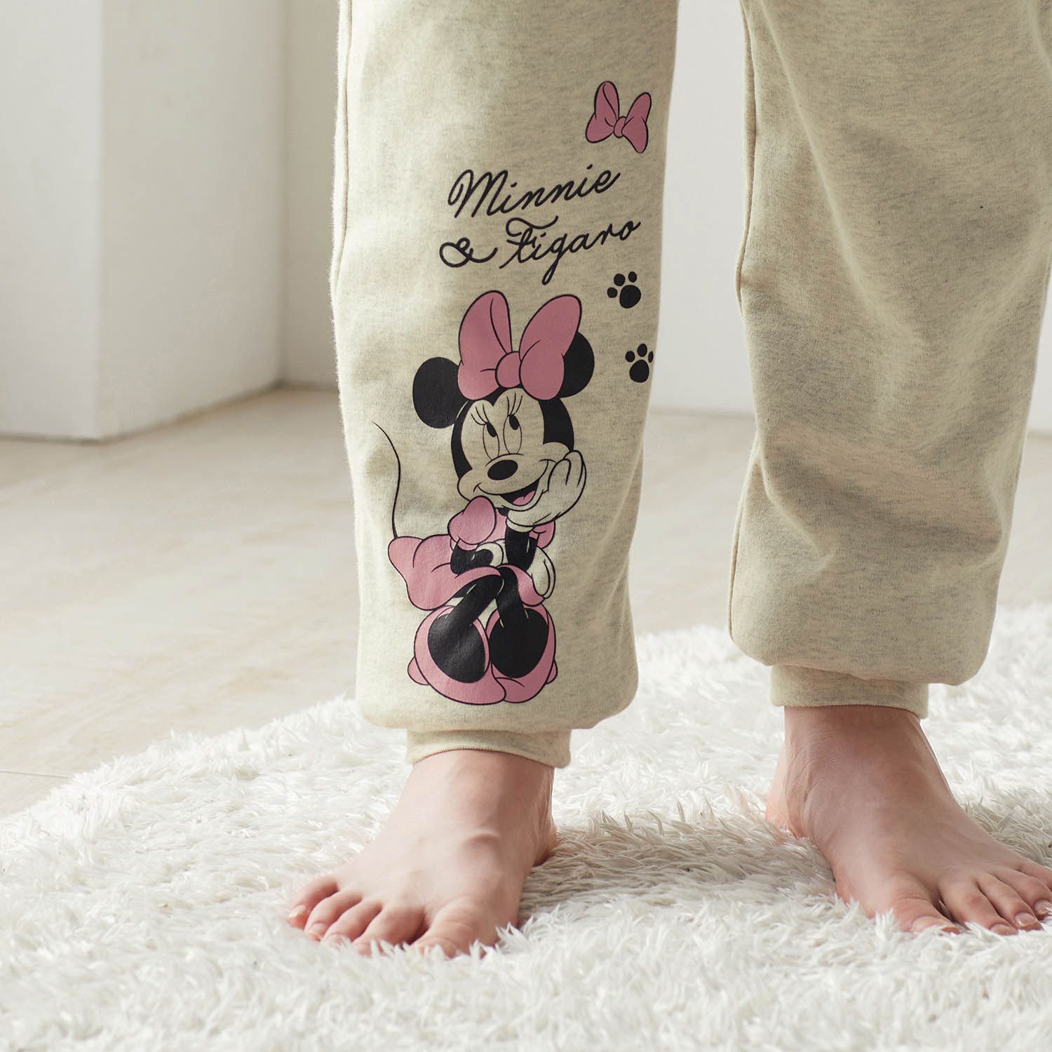 日本千趣會 - 迪士尼 柔軟家居休閒長褲-米奇花草-深灰