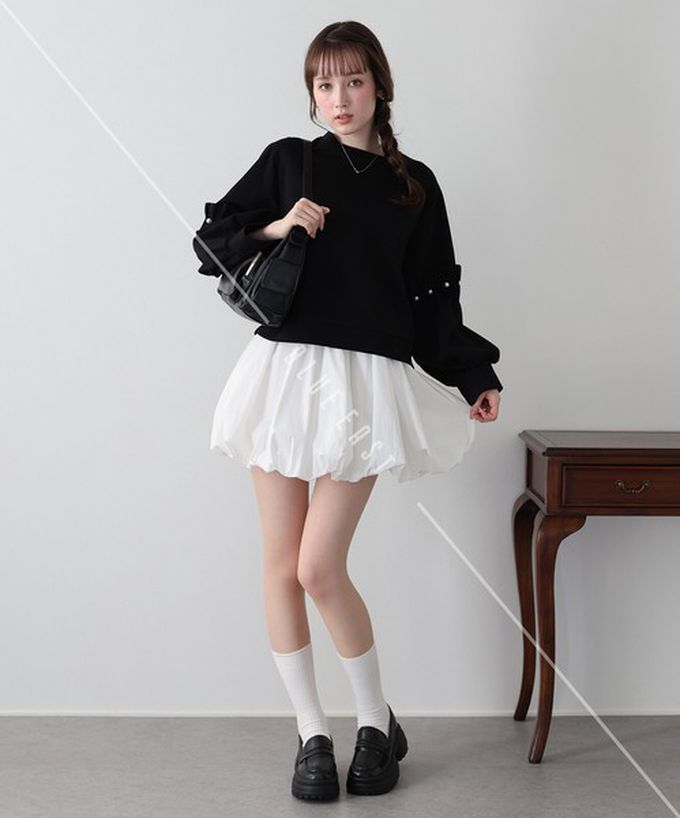 日本 BLUE EAST - 可愛珍珠皺摺造型寬版長袖上衣-白