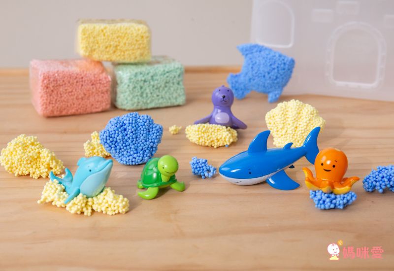 輕捏好塑形【美國Educational Insights 粒粒黏土】不卡指縫！