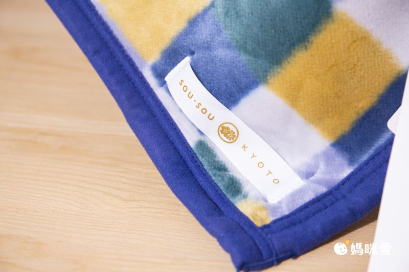 日本代購 - 【SOU·SOU】日本製質感保暖毛毯-黑白花 (70x100cm)