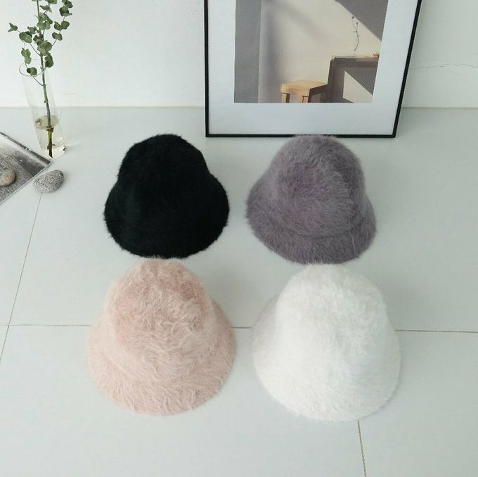 韓國配件連線 - 冬日保暖毛絨鐘型帽-白 (FREE)