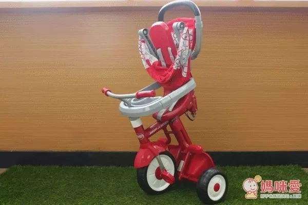  RadioFlyer 紅蜻蜓四合一折疊三輪推車