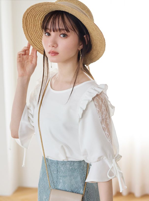 日本 GRL - 甜美蕾絲拼接短袖上衣-星塵藍